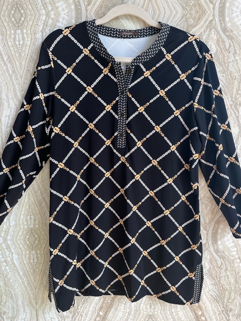 J McLaughlin L Catalina Cloth Tunic Top Chain Print Black Stretch 3/4 Sleeve